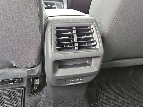 New 2026 Volkswagen Tiguan S image 9