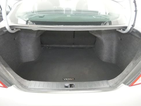 Used 2017 Nissan Versa SV FWD image 18