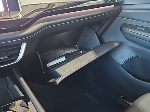 New 2026 Volkswagen Atlas Cross Sport SEL image 30