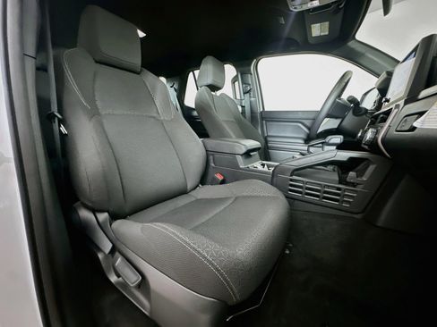 Used 2026 Toyota 4Runner SR5 AWD/4WD image 31