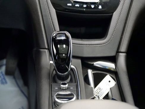 Certified 2022 Cadillac XT6 Premium Luxury w/ Technology Package image 13