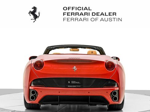 Certified 2010 Ferrari California RWD image 7