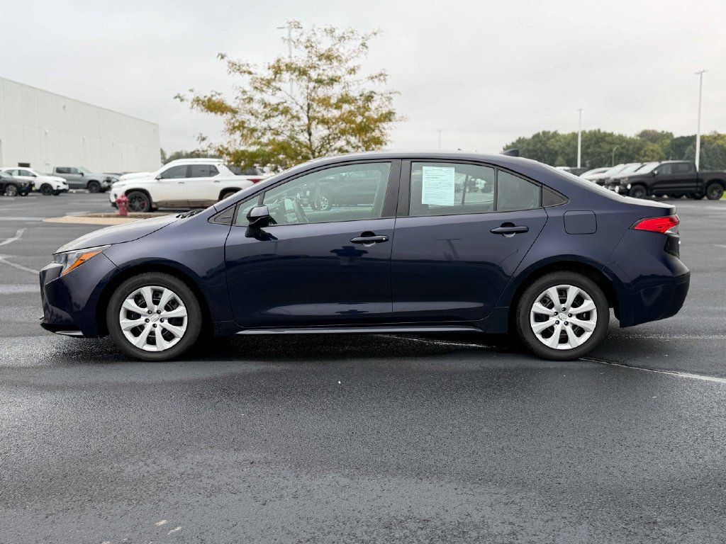 Used 2024 Toyota Corolla LE FWD image 11