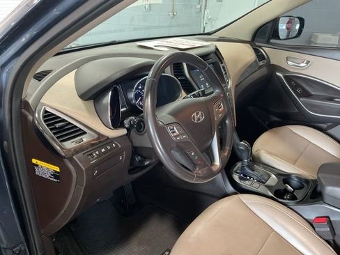 Used 2017 Hyundai Santa Fe Sport image 9