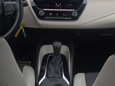 Certified 2025 Toyota Corolla LE image 19