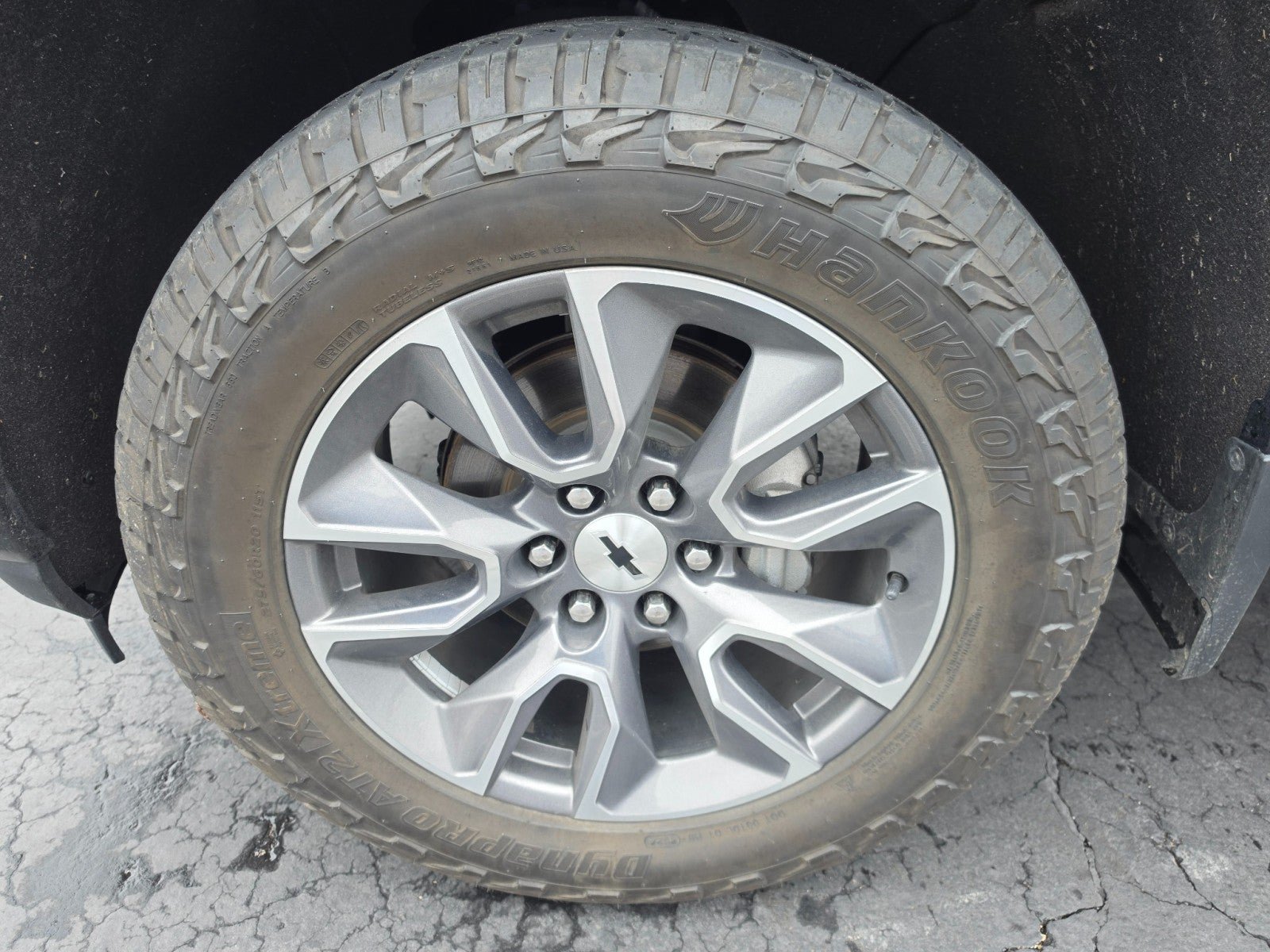 Used 2020 Chevrolet Silverado 1500 RST AWD/4WD image 9