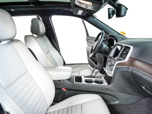 Used 2018 Jeep Grand Cherokee Limited RWD image 23