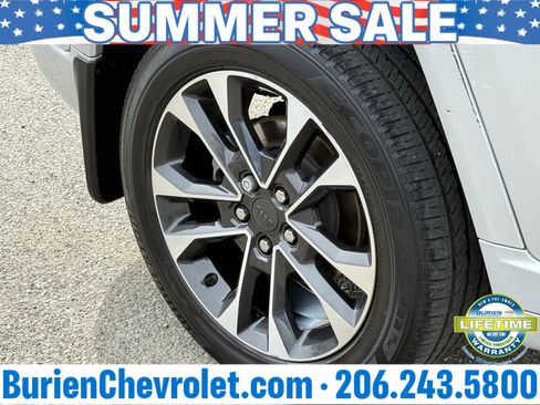 Used 2022 Jeep Grand Cherokee Overland w/ Adv Protech Group III AWD/4WD image 28