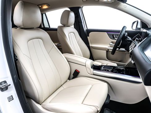 Certified 2023 Mercedes-Benz GLA 250 GLA 250 SUV image 8