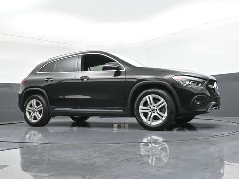 Certified 2021 Mercedes-Benz GLA 250 4MATIC image 22
