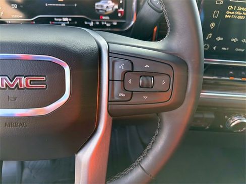 Used 2025 GMC Sierra 1500 Elevation image 26