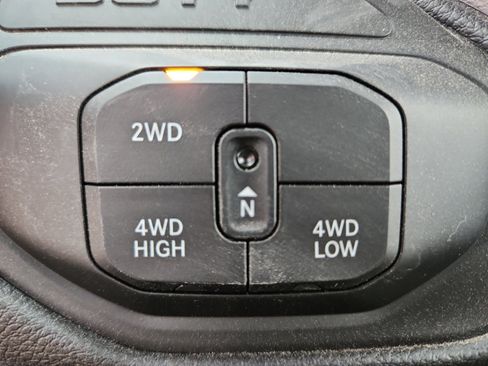 New 2025 RAM 2500 Big Horn image 30