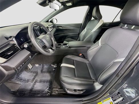 Certified 2025 Toyota Camry SE image 19