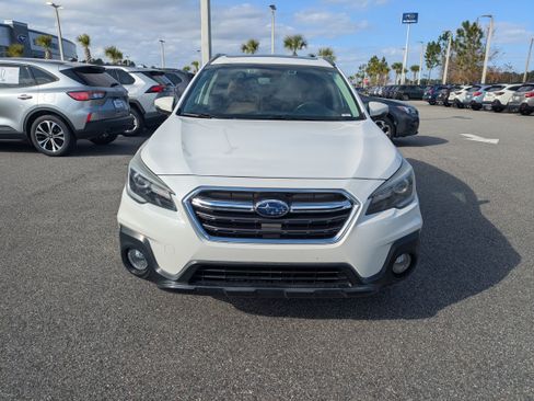 Used 2019 Subaru Outback 2.5i Touring image 8