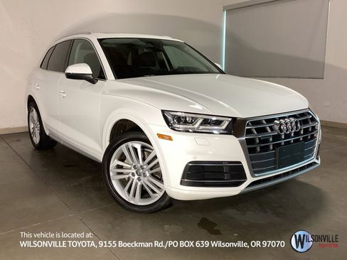 Used 2018 Audi Q5 2.0T w/ Premium Plus Package image 1