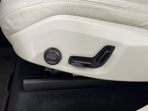 Certified 2023 Volvo XC90 B6 Plus w/ Protection Package Premier image 19