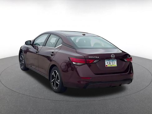 Used 2025 Nissan Sentra SV FWD image 11