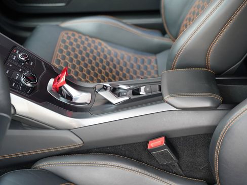 Used 2019 Lamborghini Huracan LP 580-2 image 28