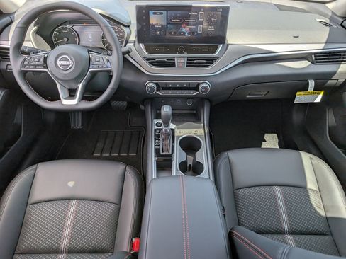 New 2026 Nissan Altima 2.5 SR FWD image 8