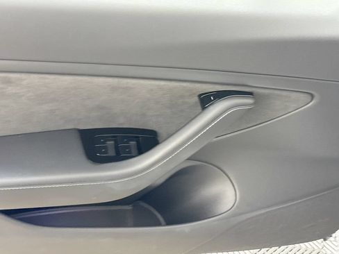 Used 2018 Tesla Model 3 Long Range AWD/4WD image 19