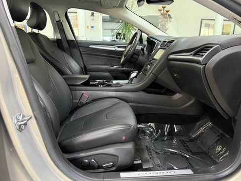 Used 2015 Ford Fusion Titanium FWD image 17