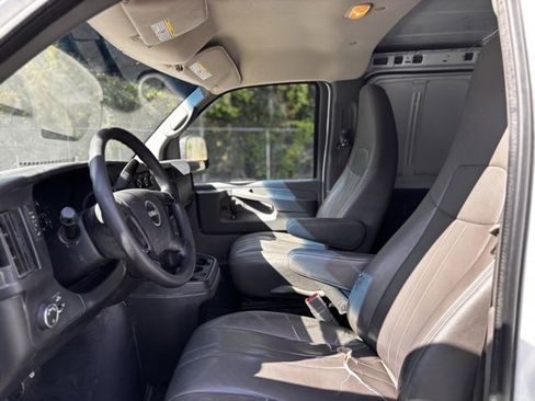 Used 2015 GMC Savana 2500 Extended image 5