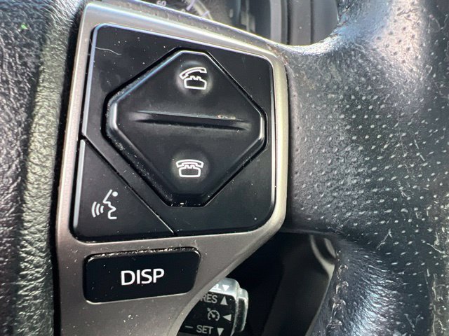 Used 2018 Toyota 4Runner SR5 AWD/4WD image 19