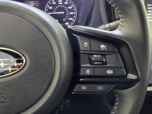 Certified 2025 Subaru Forester Premium image 28