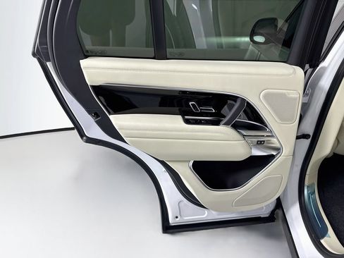New 2026 Land Rover Range Rover SE AWD/4WD image 28