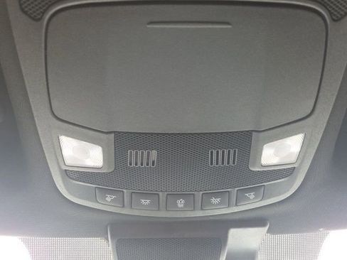 Used 2022 Ford F250 Lariat w/ Chrome Package image 29