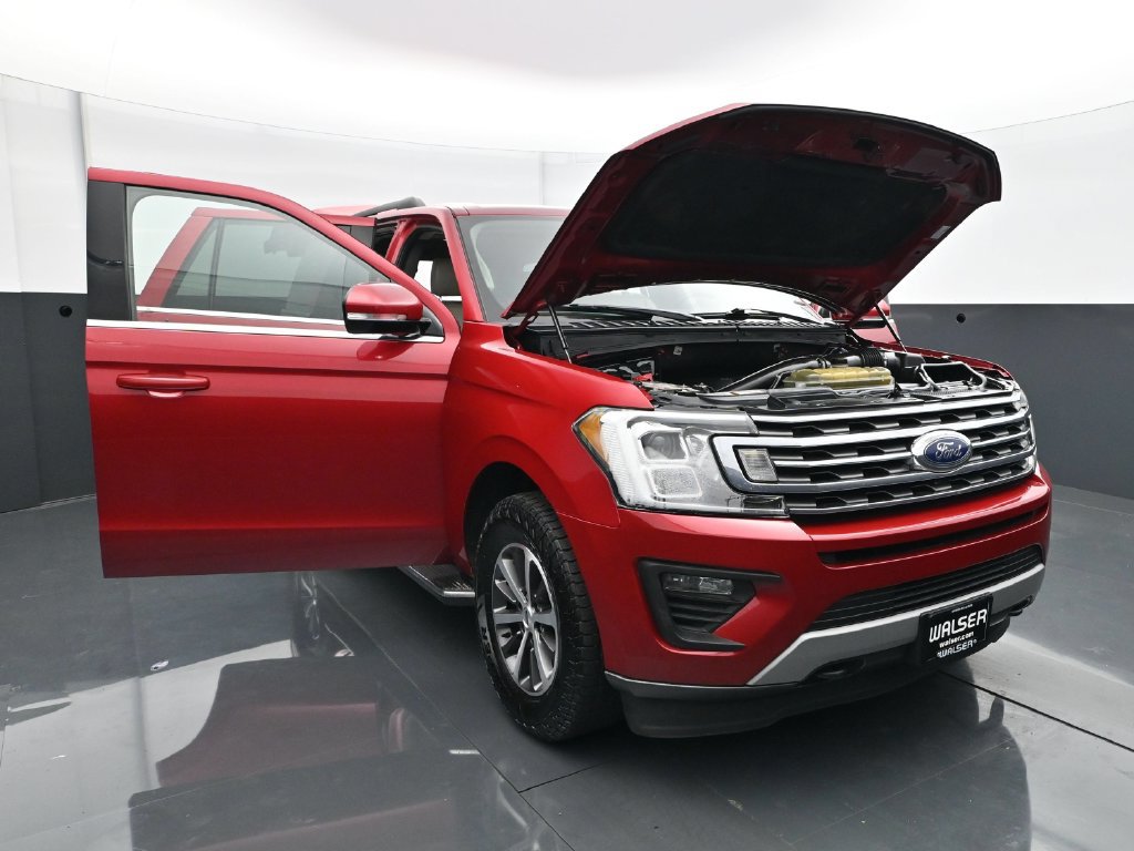 Used 2020 Ford Expedition XLT w/ Equipment Group 202A AWD/4WD image 36