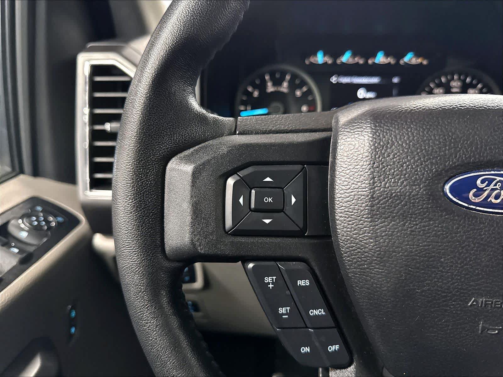 Used 2019 Ford F150 XLT w/ Equipment Group 302A Luxury AWD/4WD image 21
