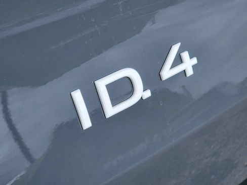 New 2026 Volkswagen ID.4 Pro S Plus AWD/4WD image 31