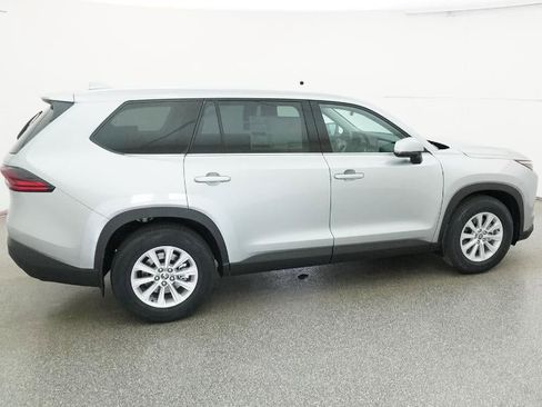 New 2026 Toyota Grand Highlander XLE image 43