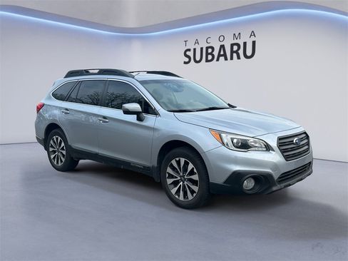 Used 2017 Subaru Outback 2.5i Limited image 7