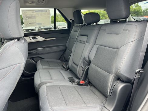 New 2026 Ford Explorer Active AWD/4WD image 24