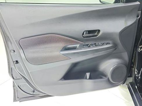 Used 2019 Nissan Kicks S FWD image 18