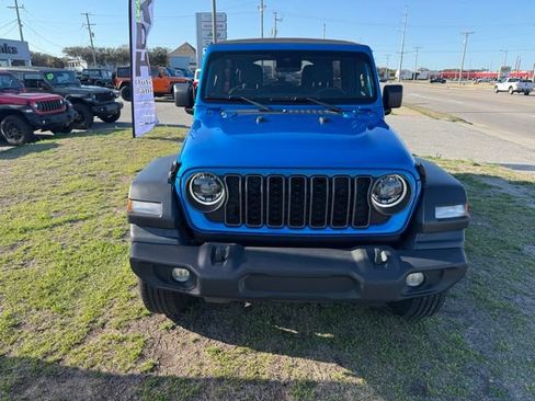 Certified 2024 Jeep Wrangler Unlimited Sport AWD/4WD image 2