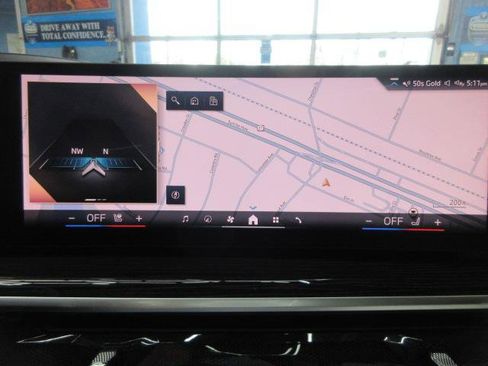 Used 2024 BMW X5 xDrive40i w/ M Sport Package AWD/4WD image 39