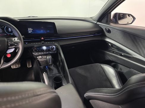 Certified 2022 Hyundai Elantra N FWD image 18