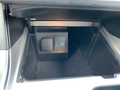 Used 2021 Ford Explorer XLT w/ Equipment Group 202A image 23