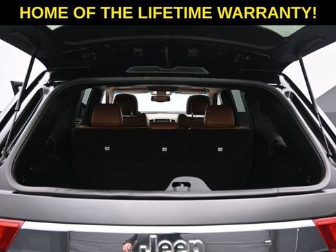 Used 2012 Jeep Grand Cherokee Overland Summit image 45