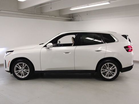 Used 2025 BMW X3 xDrive30i w/ Premium Package image 7