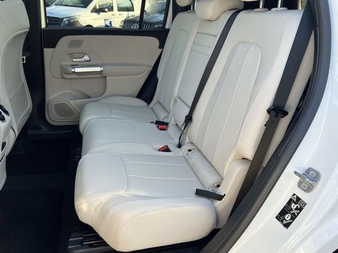 Used 2026 Mercedes-Benz GLB 250 4MATIC image 22