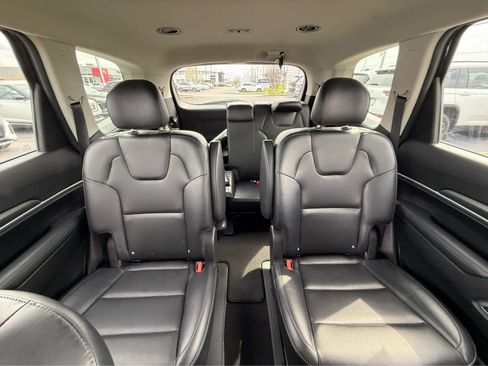 Used 2022 Kia Telluride S image 21
