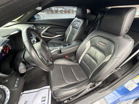 Used 2019 Chevrolet Camaro SS image 19