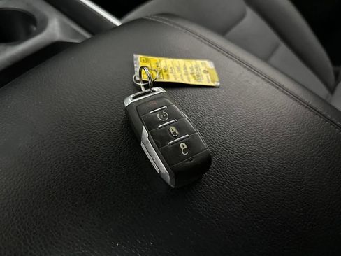 Used 2021 RAM 1500 Big Horn AWD/4WD image 42