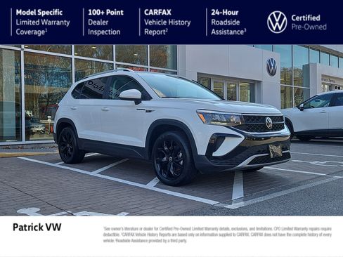Certified 2022 Volkswagen Taos SE w/ Panoramic Sunroof Package image 1