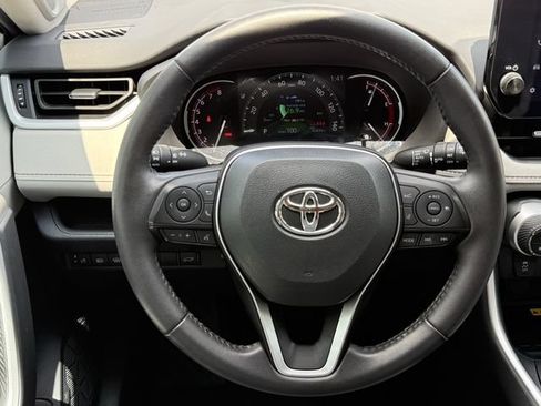 Used 2023 Toyota RAV4 XLE Premium FWD image 13