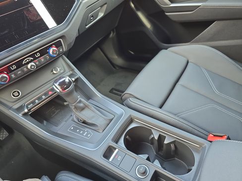 New 2025 Audi Q3 2.0T Premium image 24